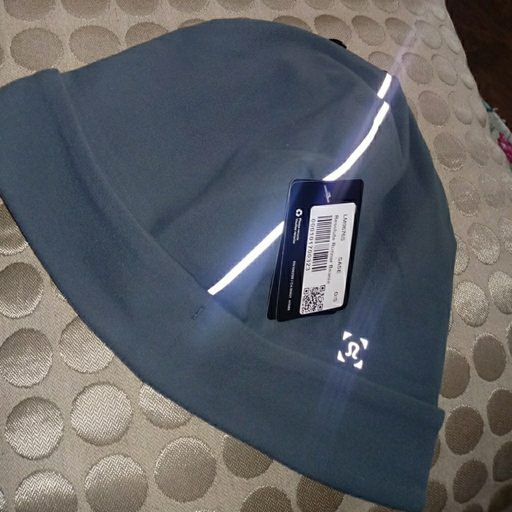 BNWT Lululemon Resolute Runner Beanie